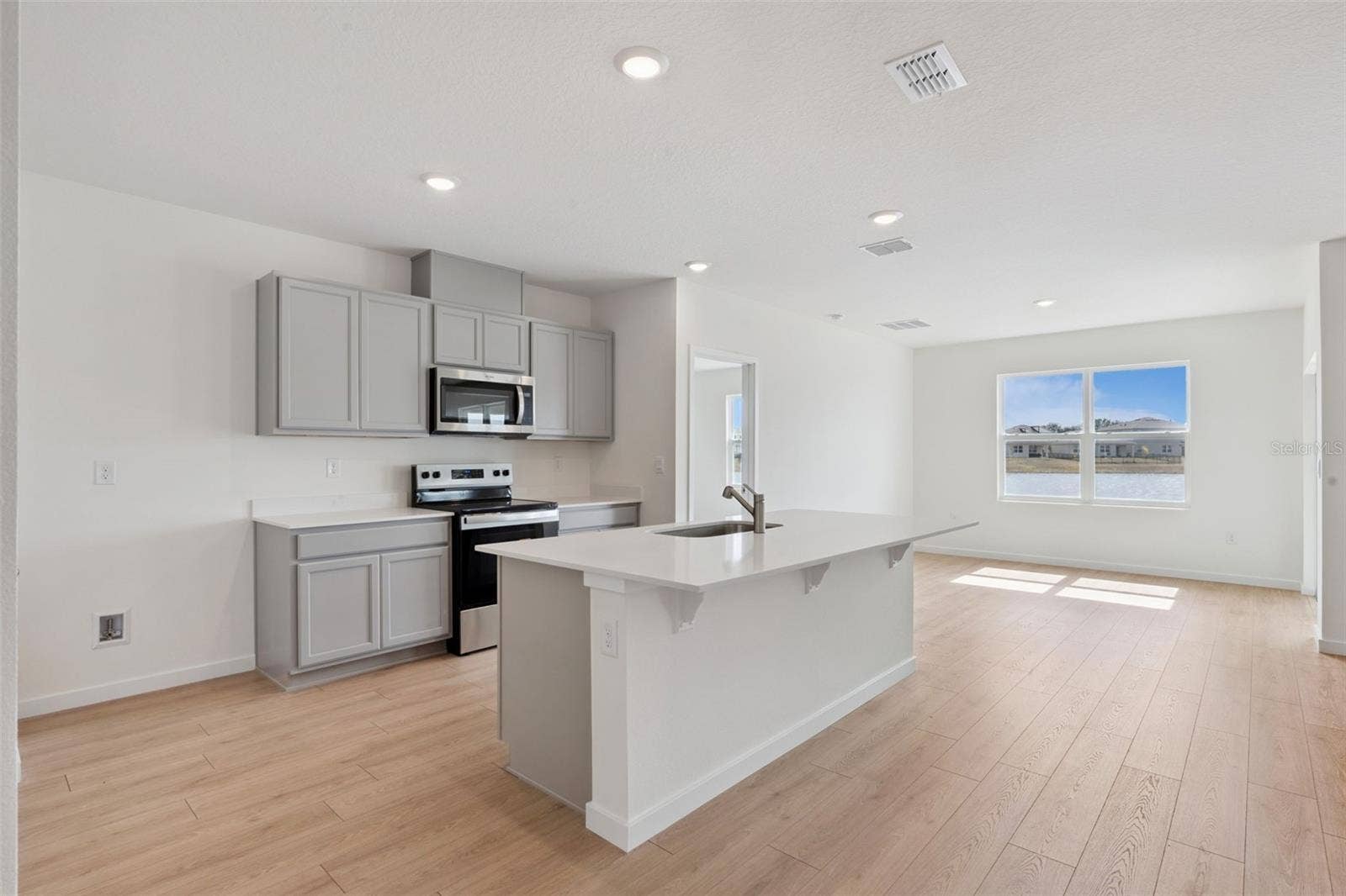 1024 CHAMPION RIDGE DRIVE, Daytona Beach, FL 32124