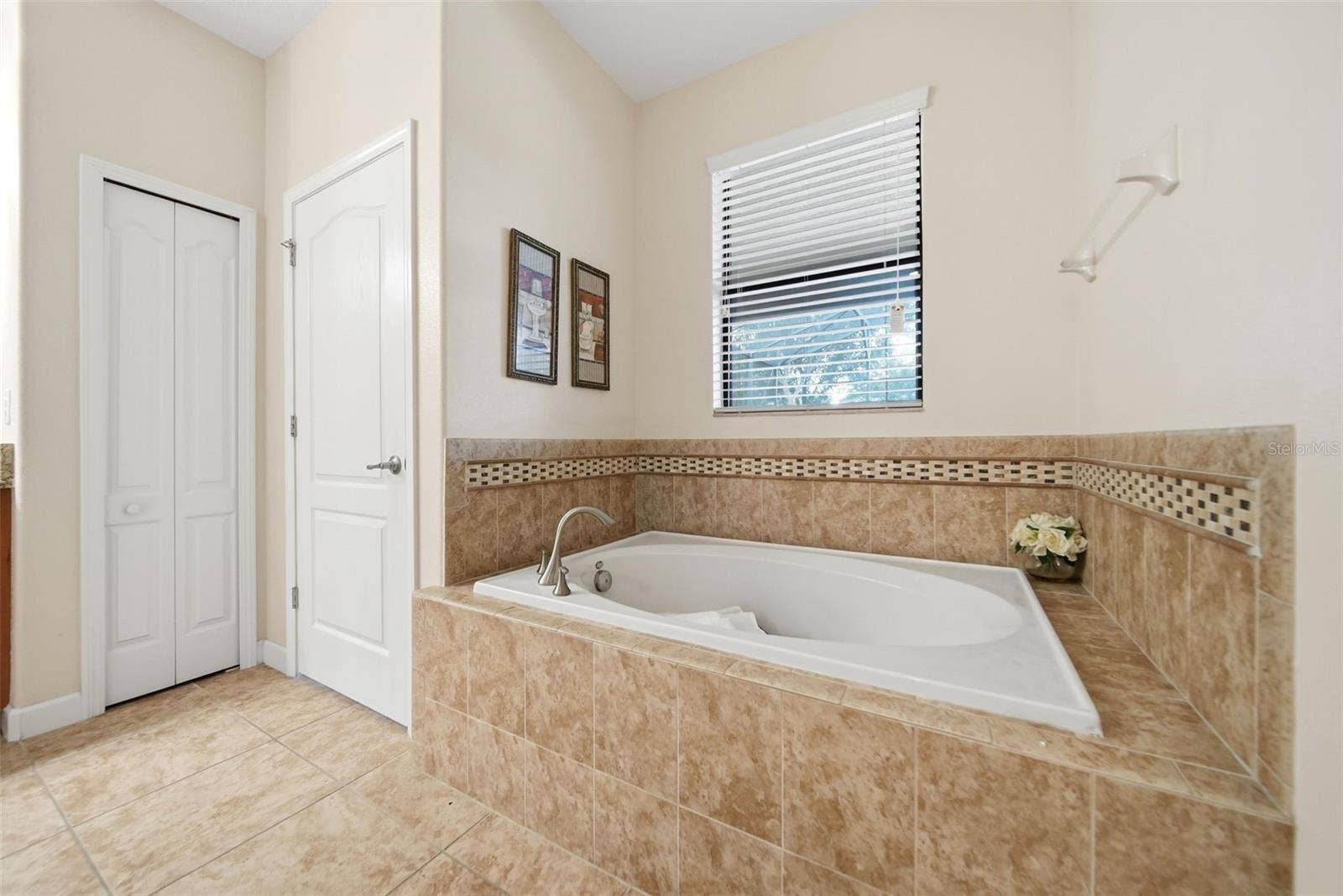 1416 MOON VALLEY DRIVE, Davenport, FL 33896