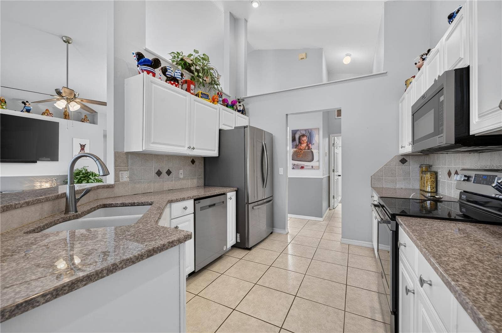 213 SPANISH MOSS ROAD, Davenport, FL 33837