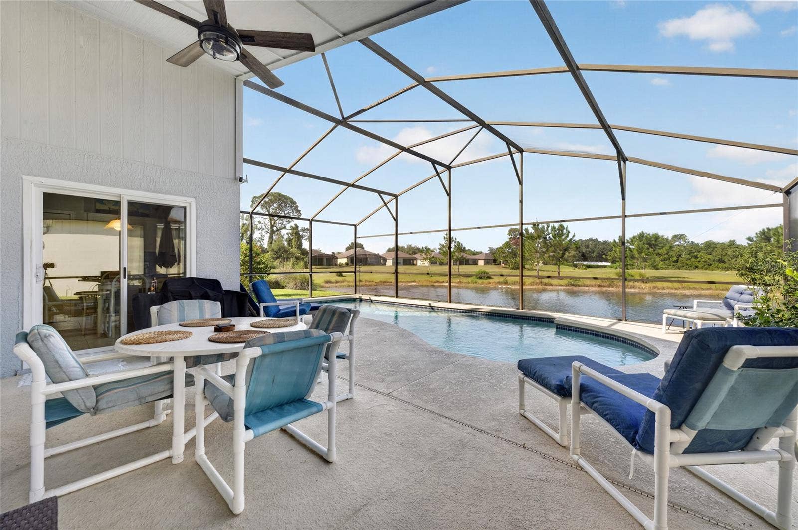 213 SPANISH MOSS ROAD, Davenport, FL 33837