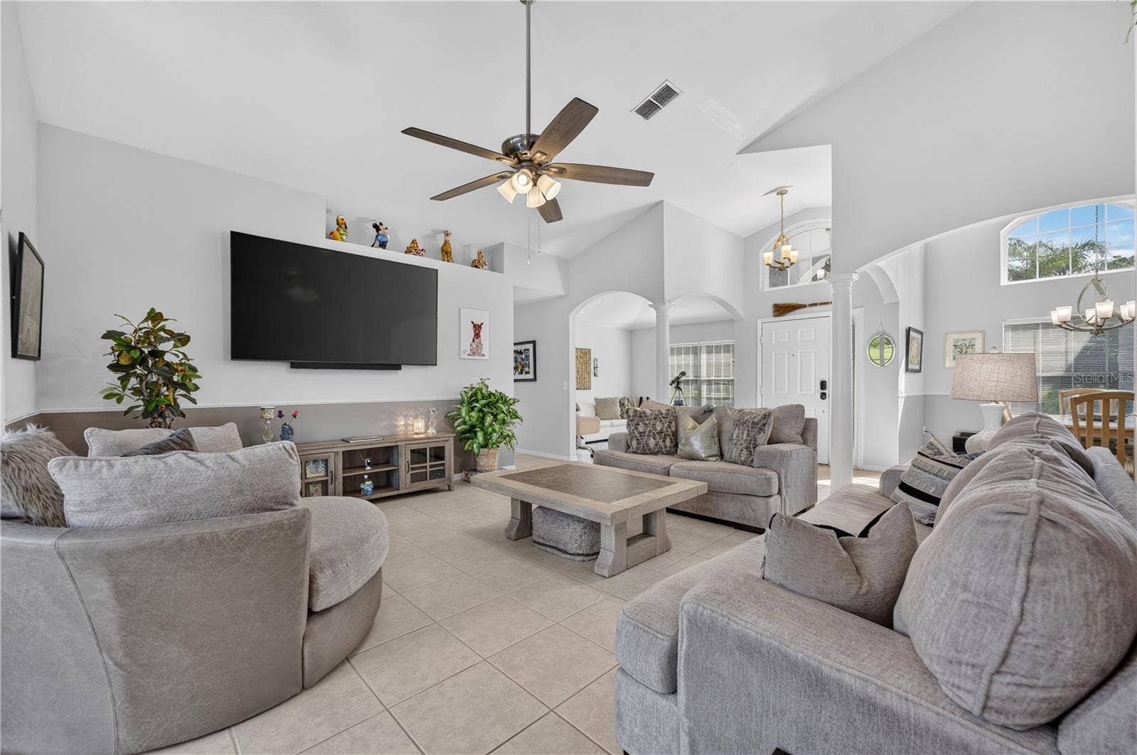 213 SPANISH MOSS ROAD, Davenport, FL 33837