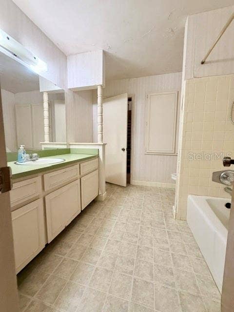 3513 MARWOOD DRIVE, Orlando, FL 32806 BATHROOM 1