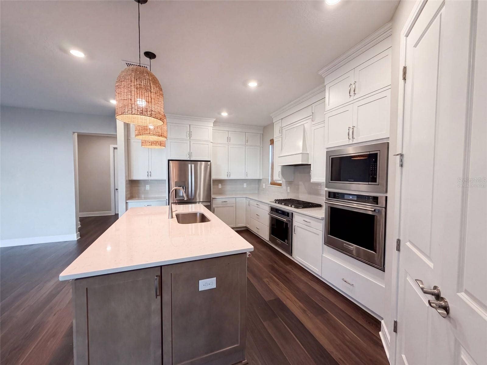 15173 WILLOW RIDGE DRIVE, Montverde, FL 34756 Virtually Staged