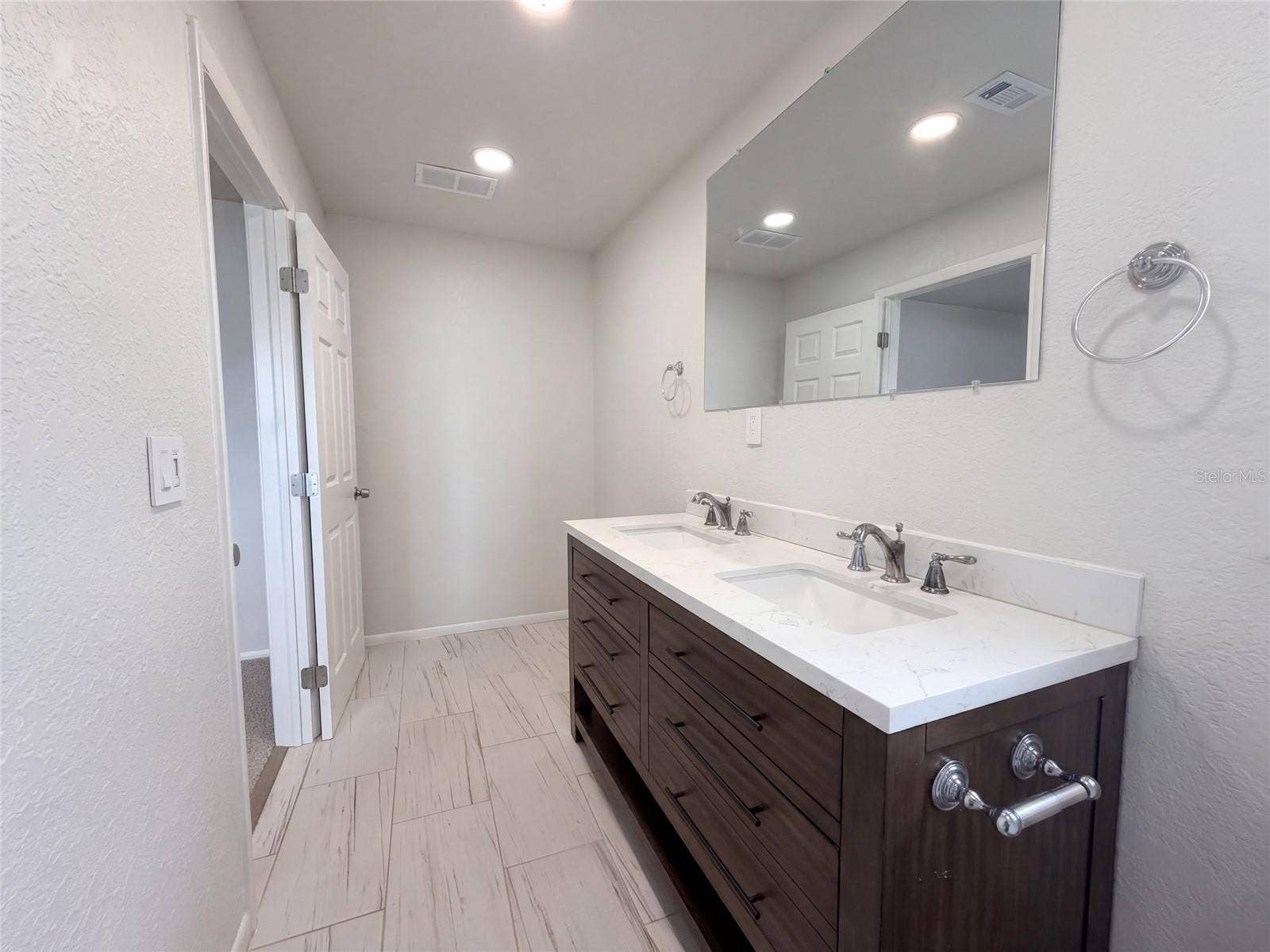 124 SAN BENITO AVENUE, North Port, FL 34287 124 SAN BENITO AVENUE, North Port, FL 34287