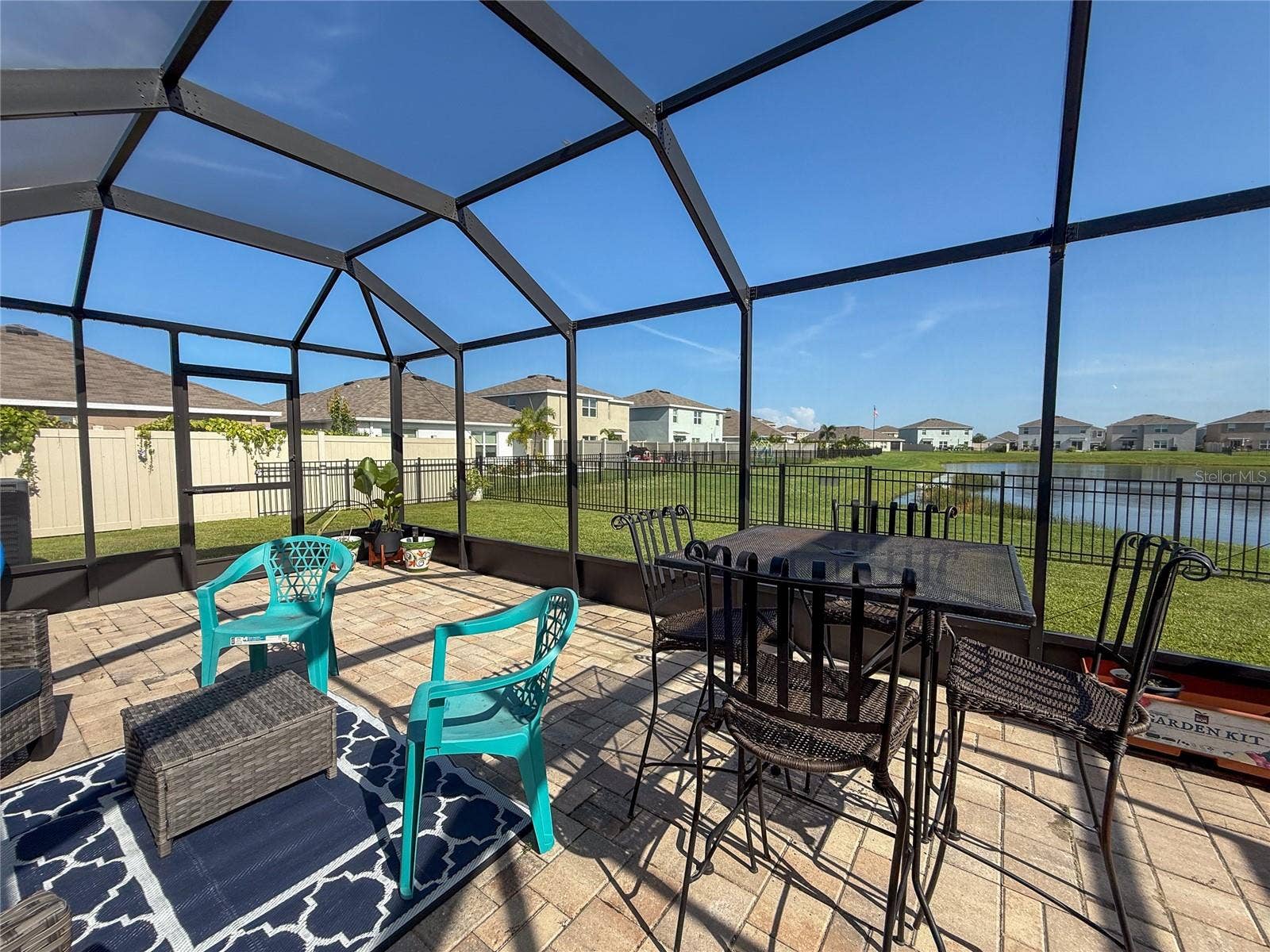 4120 QUIET RAIN COURT, Palmetto, FL 34221 FULLY SCREENED IN PATIO