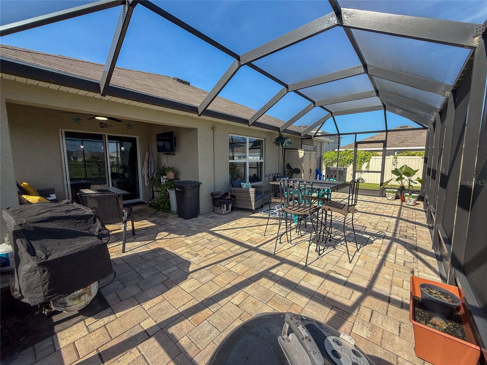 4120 QUIET RAIN COURT, Palmetto, FL 34221 FULLY SCREENED IN PATIO