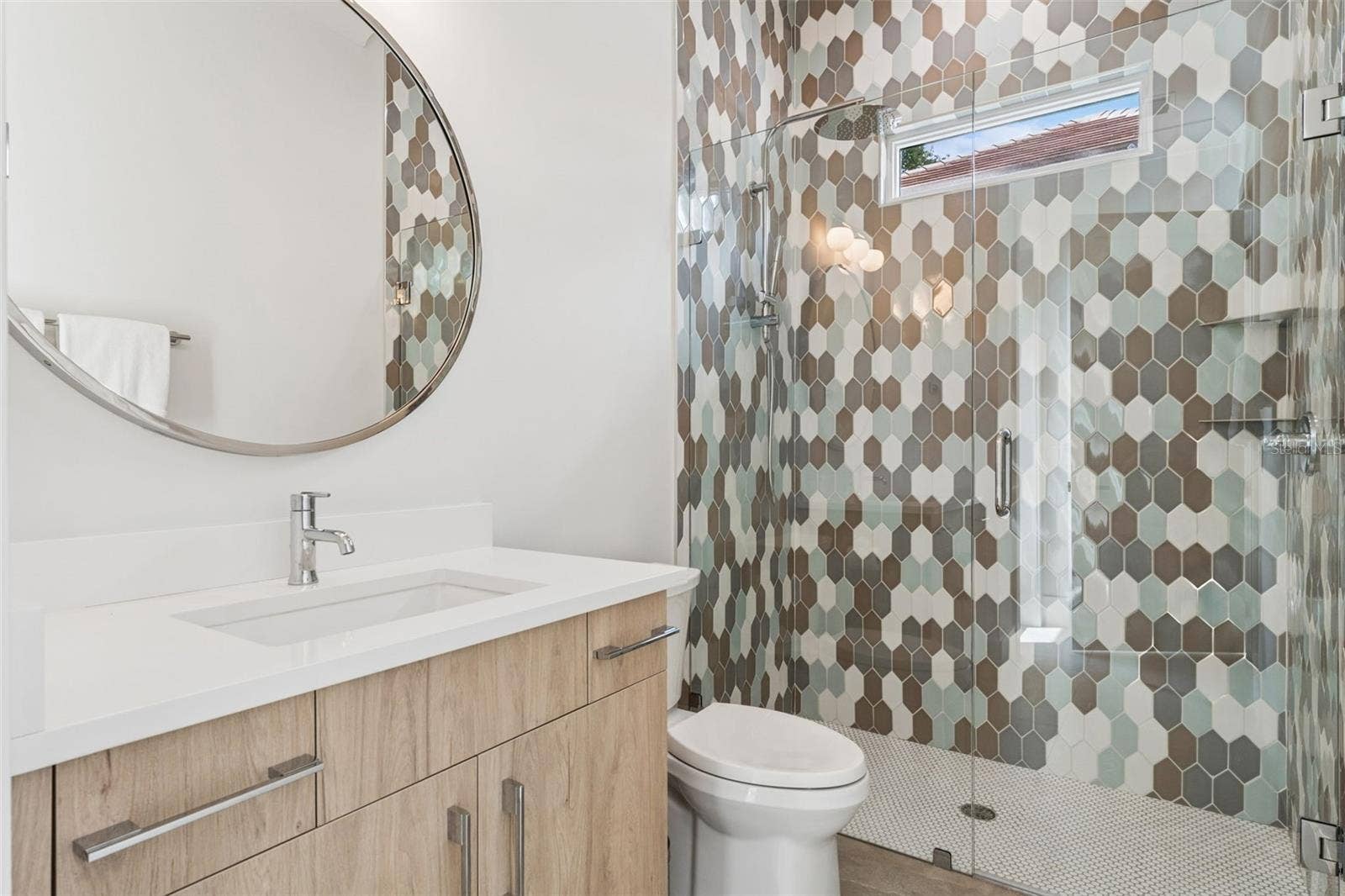276 DETMAR DRIVE, Winter Park, FL 32789 Bath 3 (pool access)