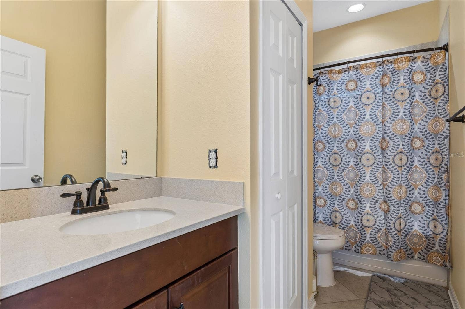 589 BLUE CYPRESS DRIVE, Groveland, FL 34736 589 BLUE CYPRESS DRIVE, Groveland, FL 34736