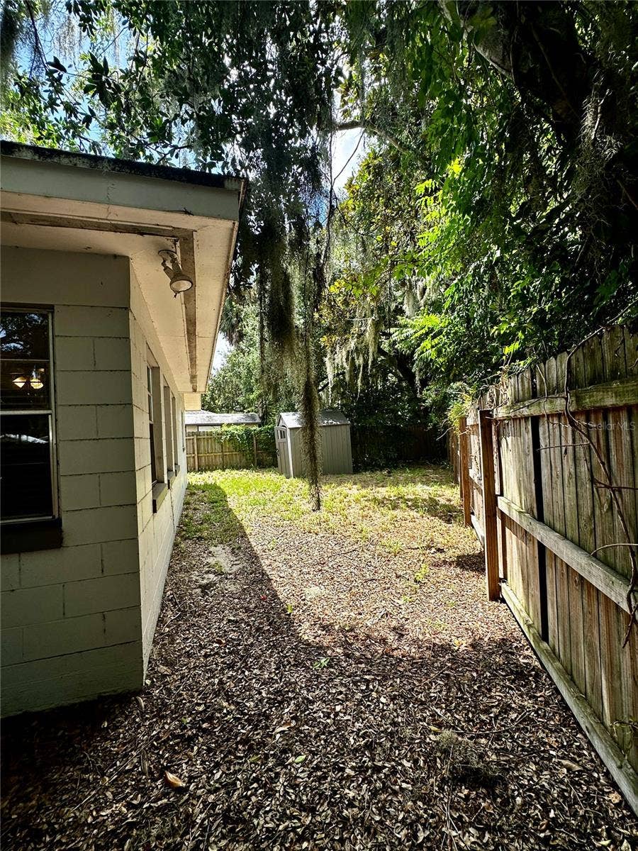 1305 ORANGE AVENUE, Tavares, FL 32778 1305 ORANGE AVENUE, Tavares, FL 32778