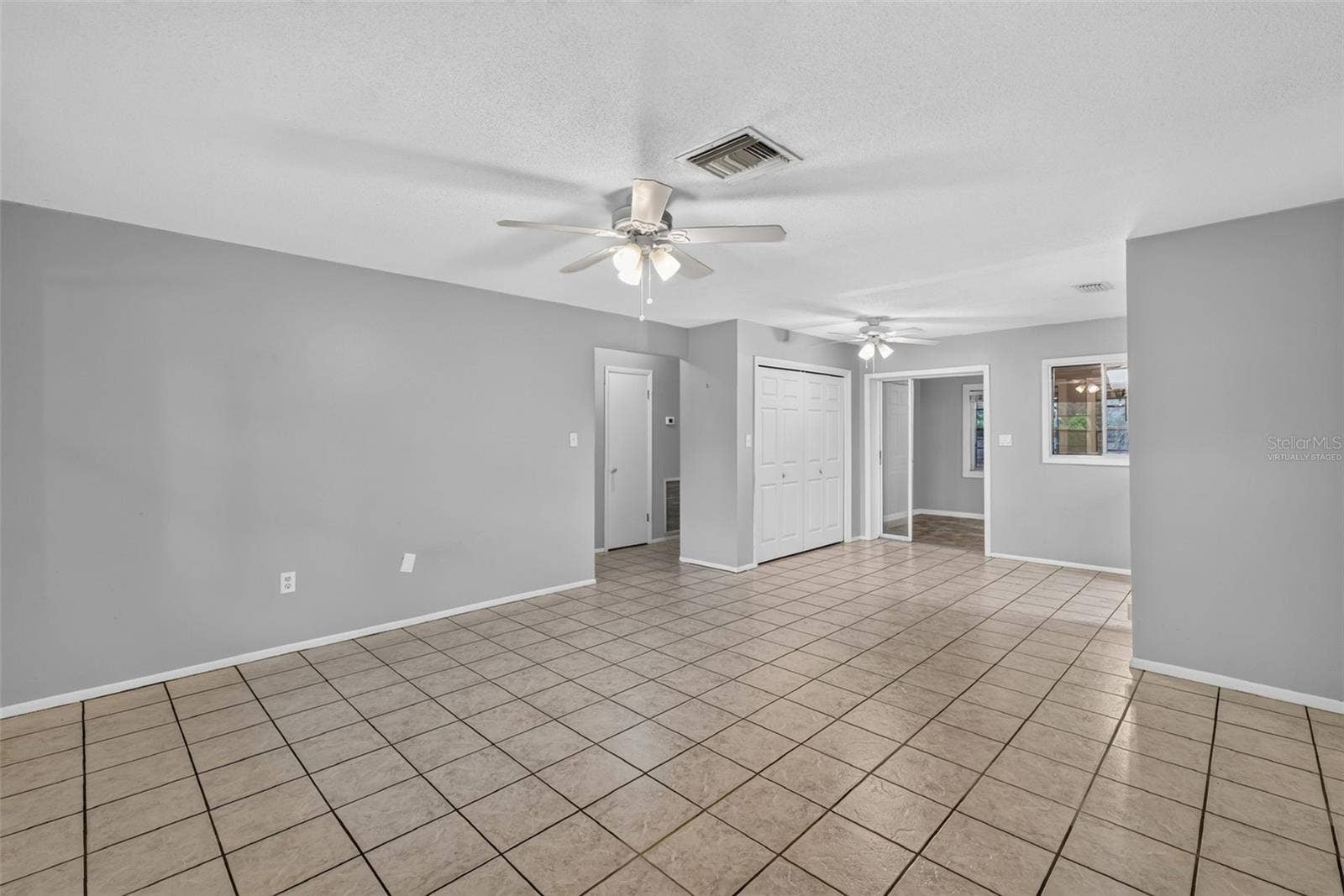 1305 ORANGE AVENUE, Tavares, FL 32778 VIRTUALLY STAGED