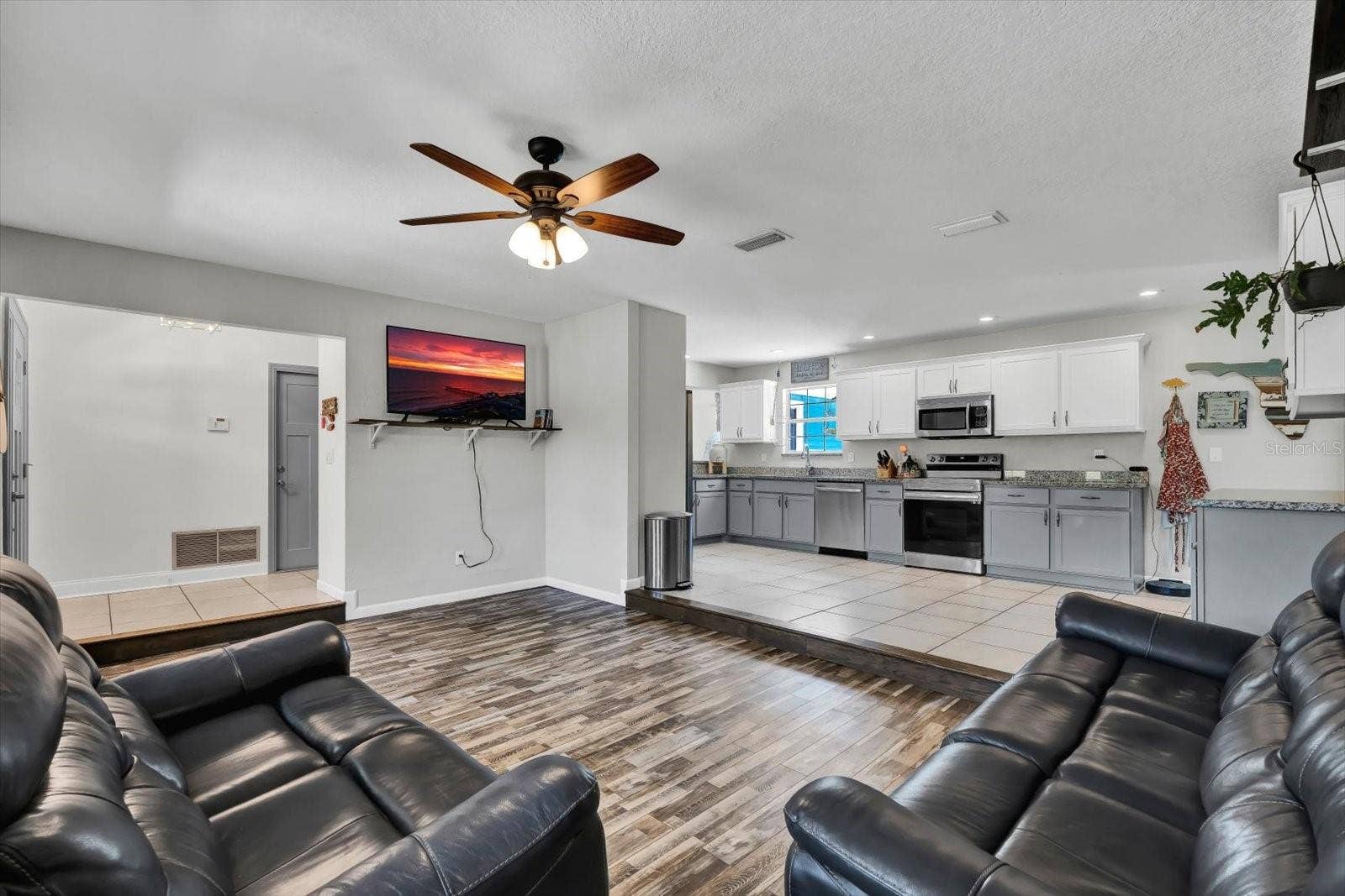 245 COUNTRY CIRCLE DRIVE E, Port Orange, FL 32128 245 COUNTRY CIRCLE DRIVE E, Port Orange, FL 32128