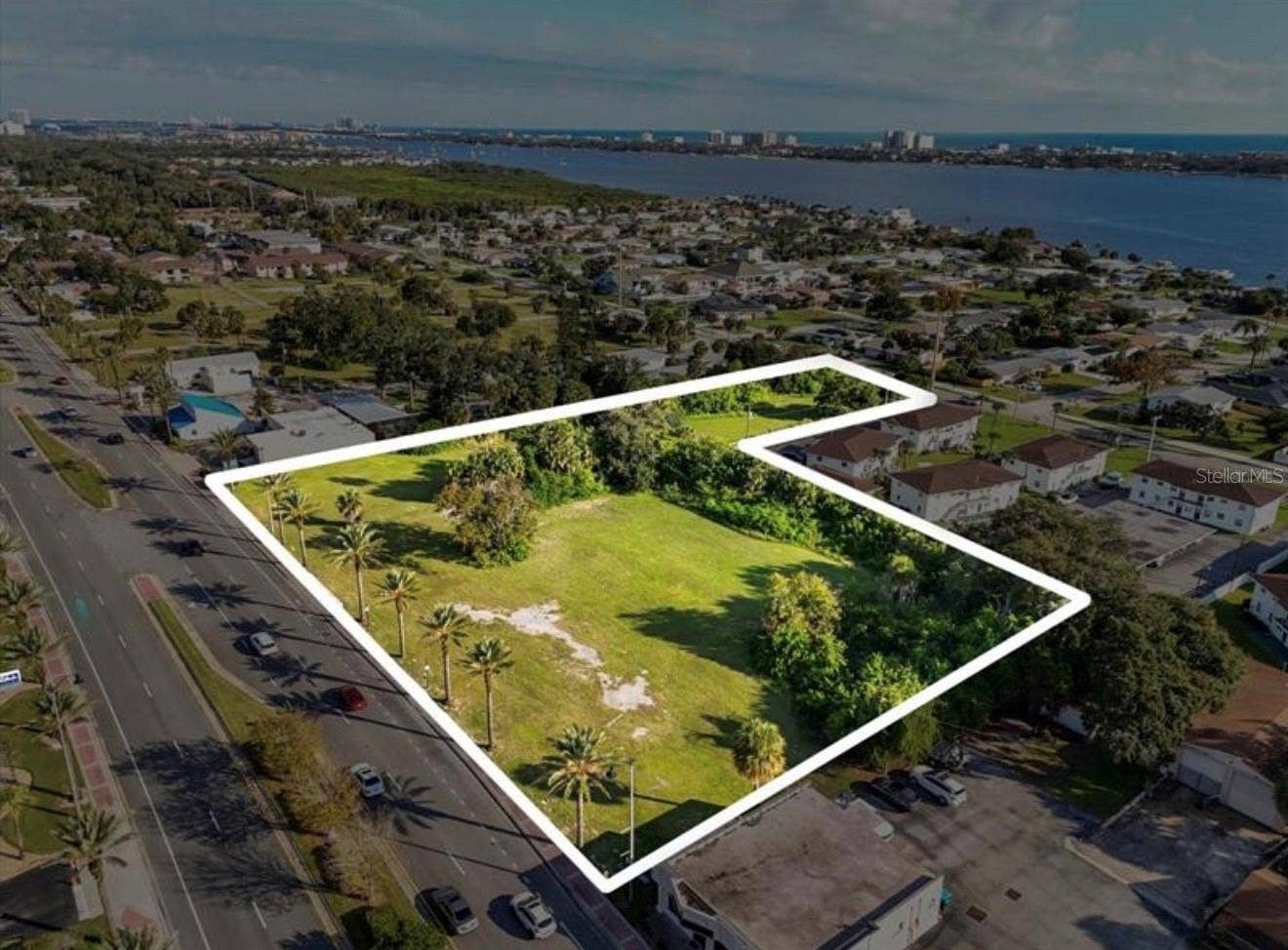 1745 S RIDGEWOOD AVENUE, South Daytona, FL 32119 1745 S RIDGEWOOD AVENUE, South Daytona, FL 32119
