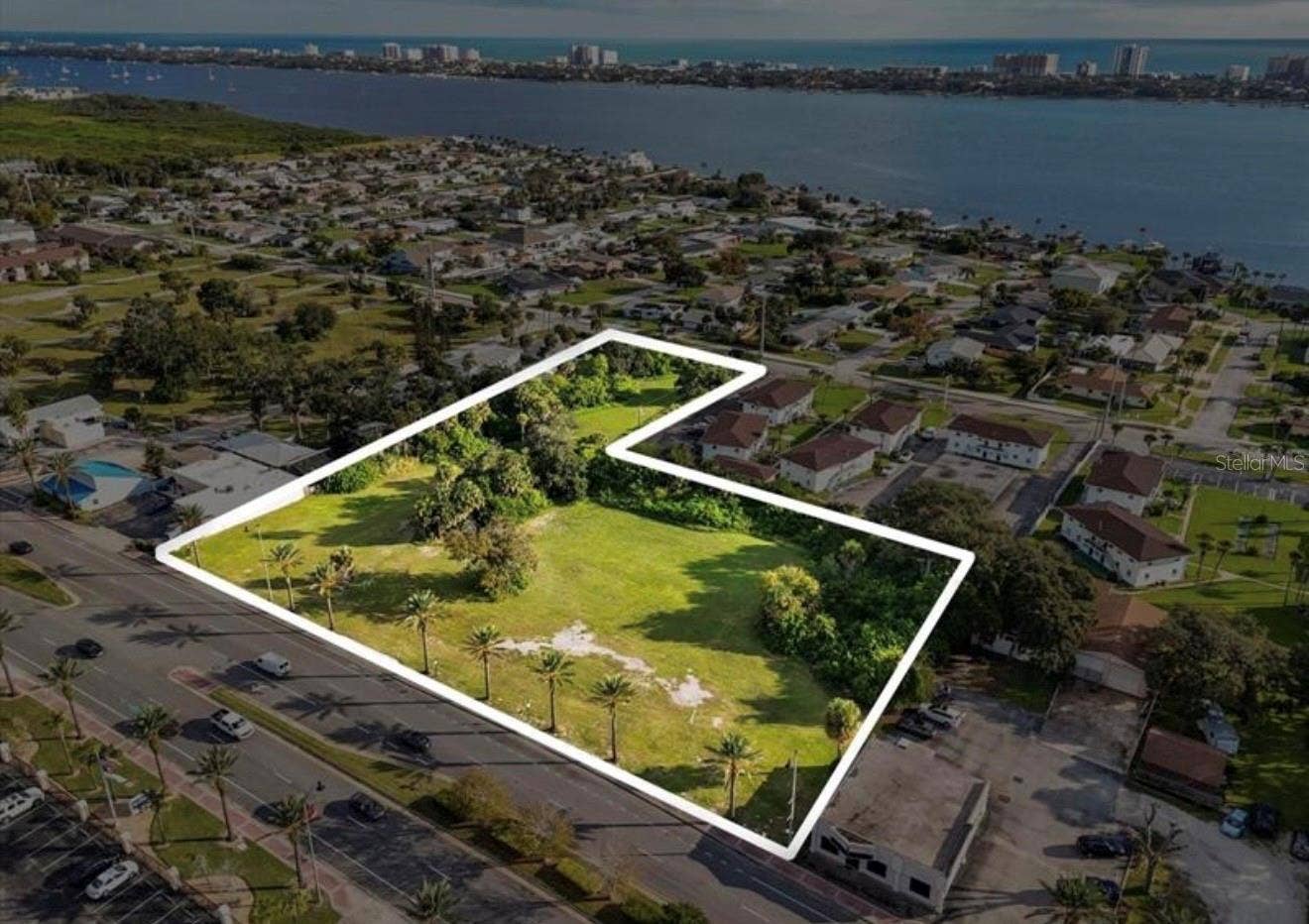 1745 S RIDGEWOOD AVENUE, South Daytona, FL 32119 1745 S RIDGEWOOD AVENUE, South Daytona, FL 32119