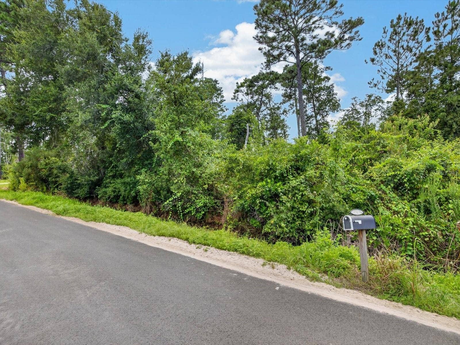 6TH AVENUE, Deland, FL 32724
