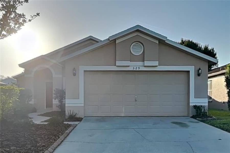 Property photo for Valrico, FL