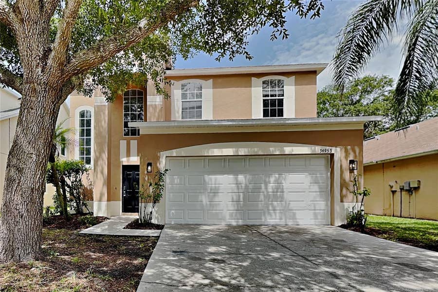 Property photo for Zephyrhills, FL
