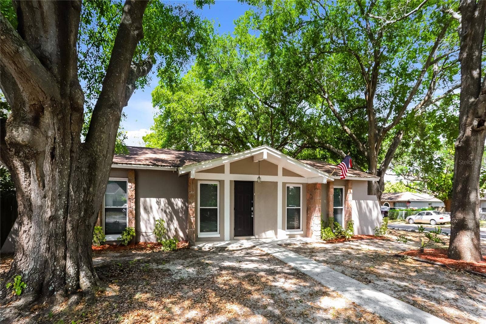 Valrico, FL 33594 Valrico, FL 33594