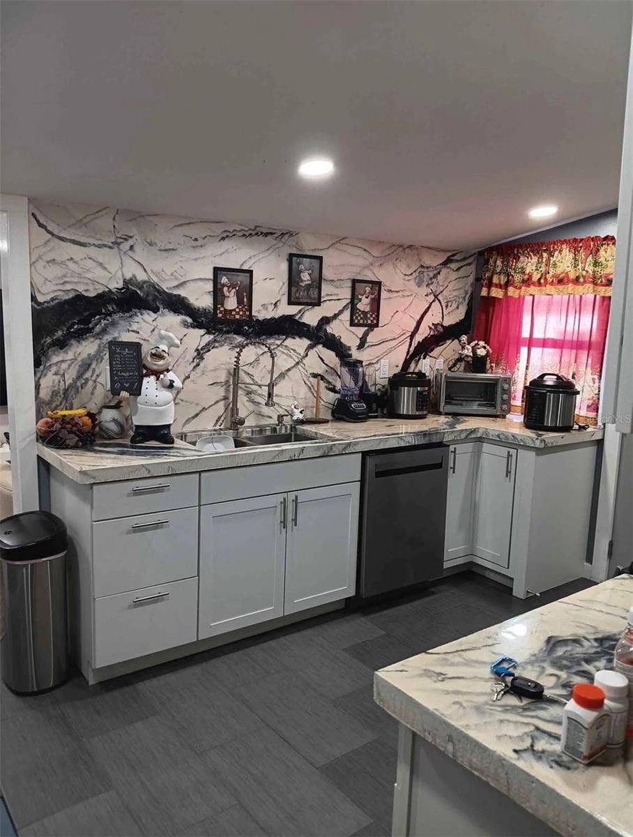 503 EARL STREET, Daytona Beach, FL 32118 503 EARL STREET, Daytona Beach, FL 32118