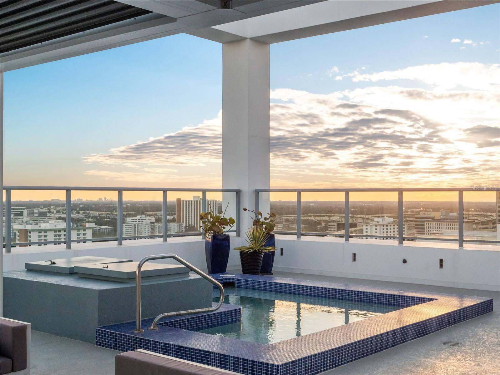 260 S OSCEOLA AVENUE, #1001, Orlando, FL 32801 Spa