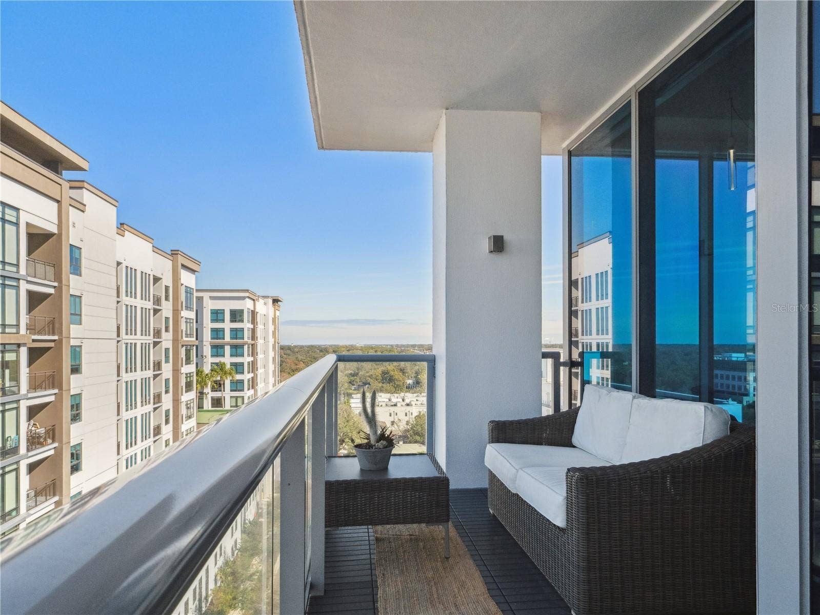 260 S OSCEOLA AVENUE, #1001, Orlando, FL 32801 Private Balcony
