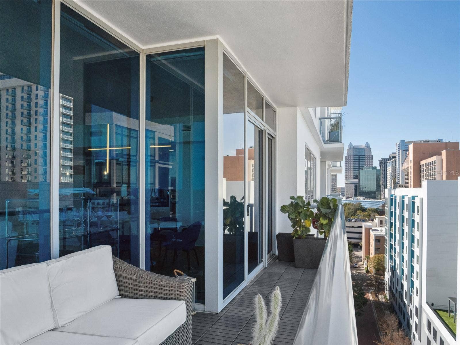 260 S OSCEOLA AVENUE, #1001, Orlando, FL 32801 Private Balcony