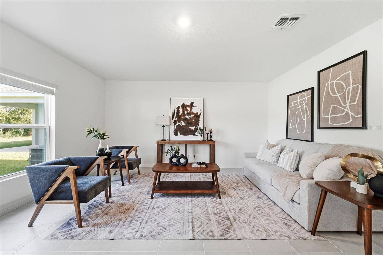 748 FARFIELDS STREET, Deland, FL 32724 Great Room
