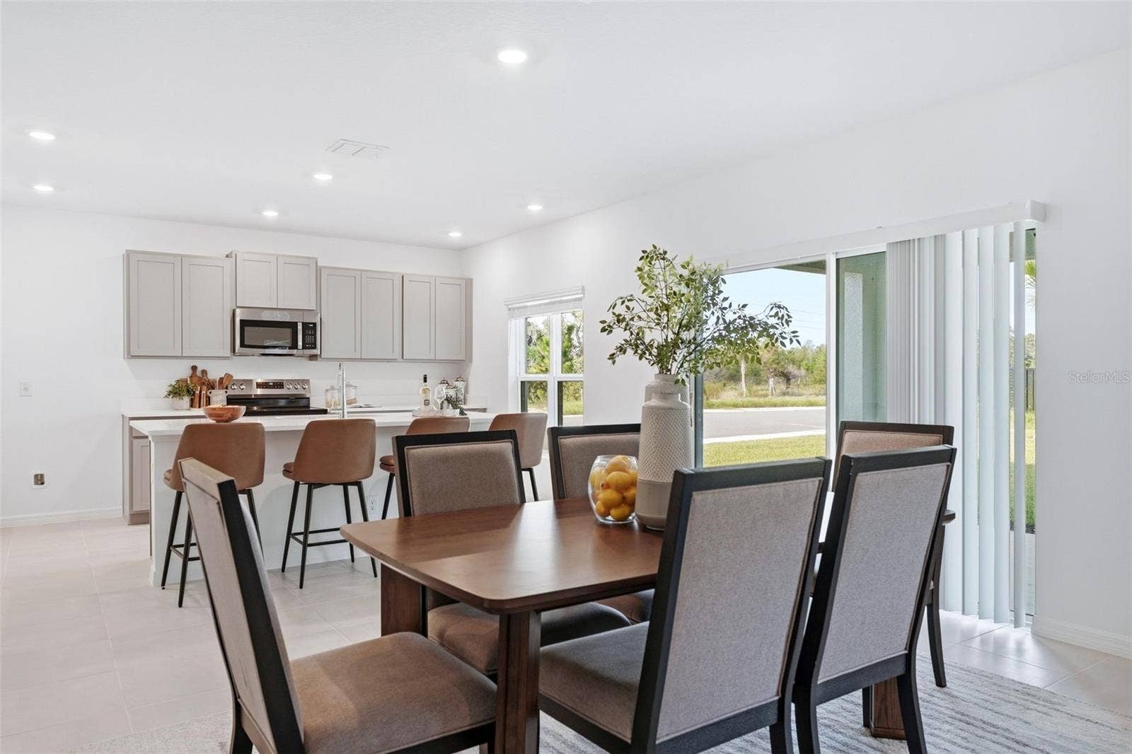 748 FARFIELDS STREET, Deland, FL 32724 Dining / Kitchen