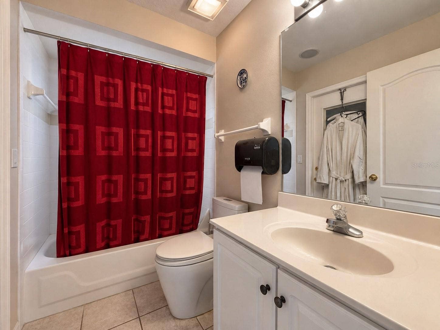 3637 DEVEREAUX COURT, Orlando, FL 32837 3637 DEVEREAUX COURT, Orlando, FL 32837