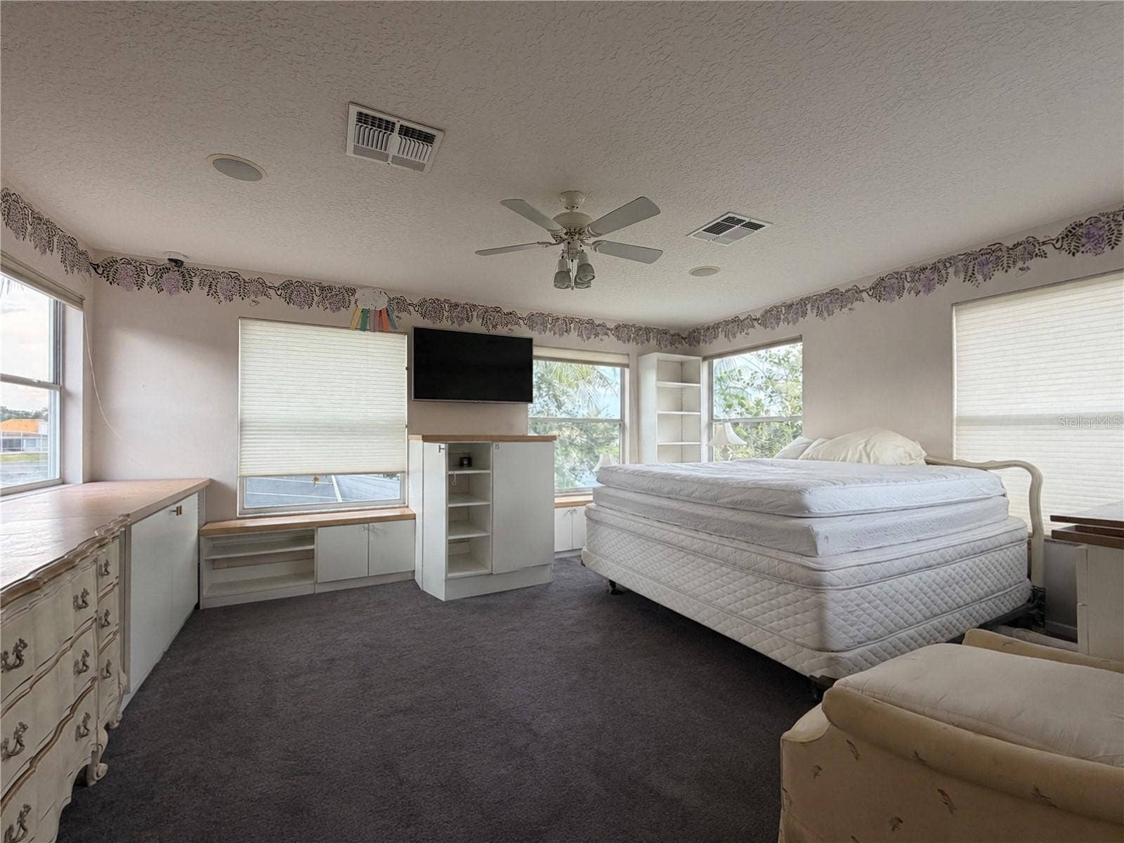 3637 DEVEREAUX COURT, Orlando, FL 32837 3637 DEVEREAUX COURT, Orlando, FL 32837