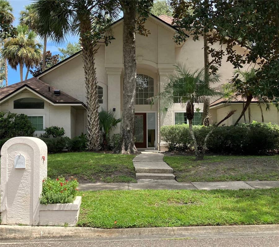 Property photo for 1924 AYRSHIER PLACE, Oviedo, FL