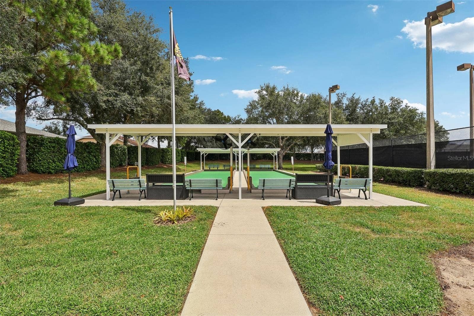 27143 ROANOKE DRIVE, Leesburg, FL 34748