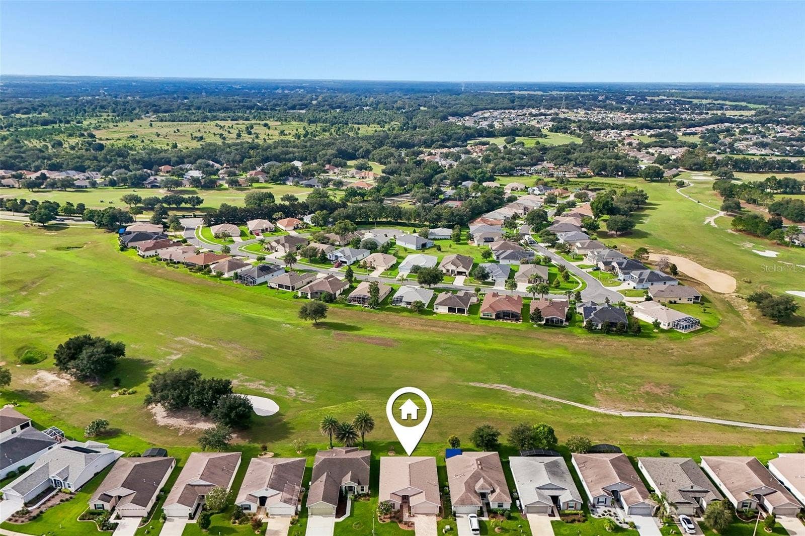 Preium golf course lot and a move in ready home!