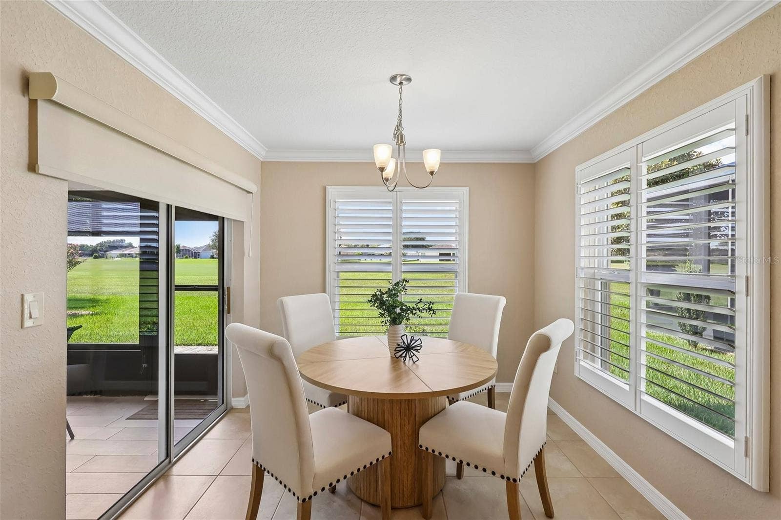 Light filled breakfast nook.