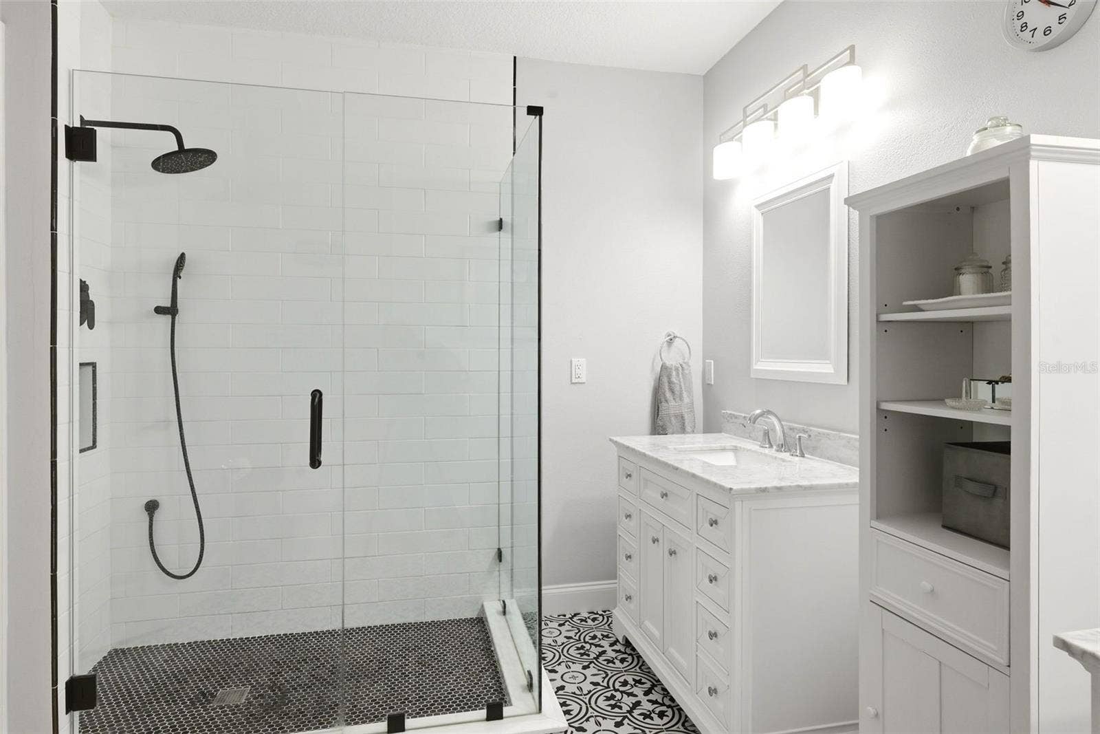 500 MIRASOL CIRCLE, #205, Celebration, FL 34747 Seamless Luxury Glass Walk-In Shower