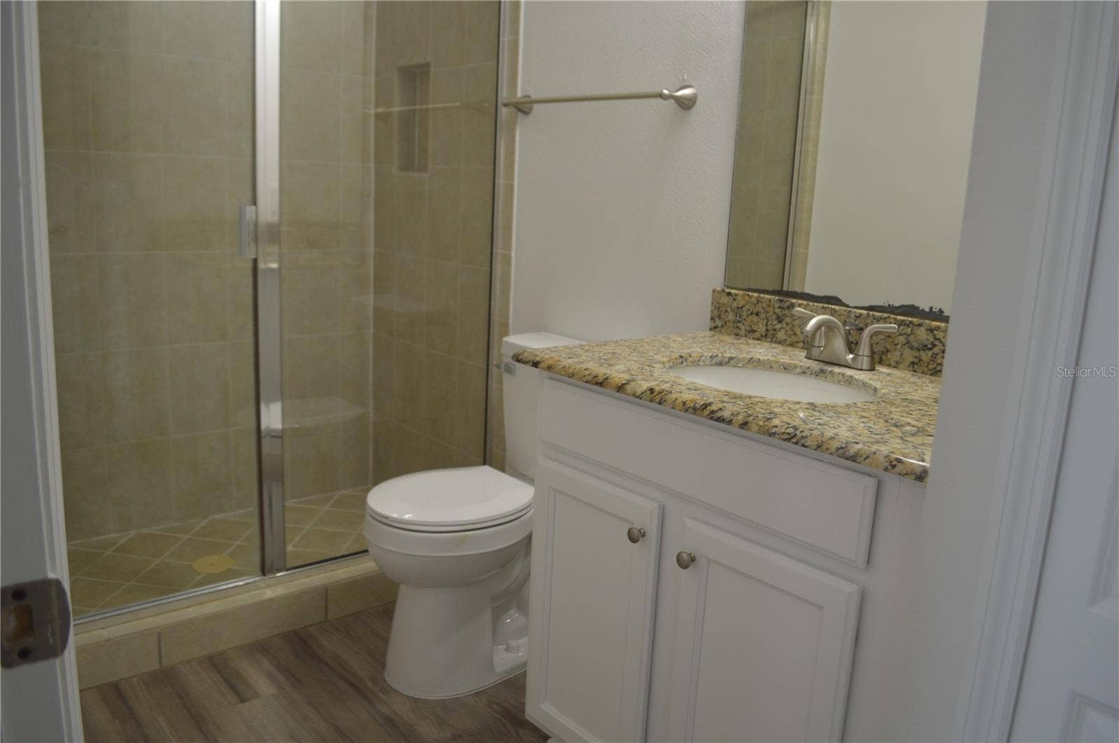 6828 HELMSLEY CIRCLE, Windermere, FL 34786 6828 HELMSLEY CIRCLE, Windermere, FL 34786