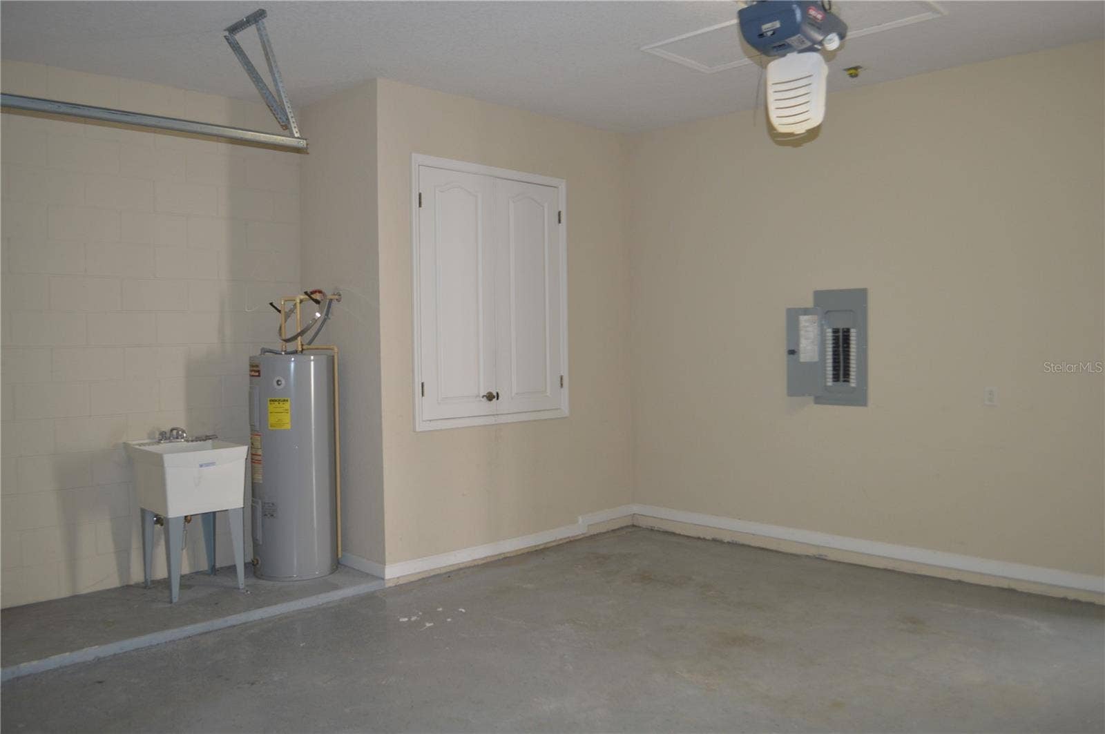 6828 HELMSLEY CIRCLE, Windermere, FL 34786 6828 HELMSLEY CIRCLE, Windermere, FL 34786