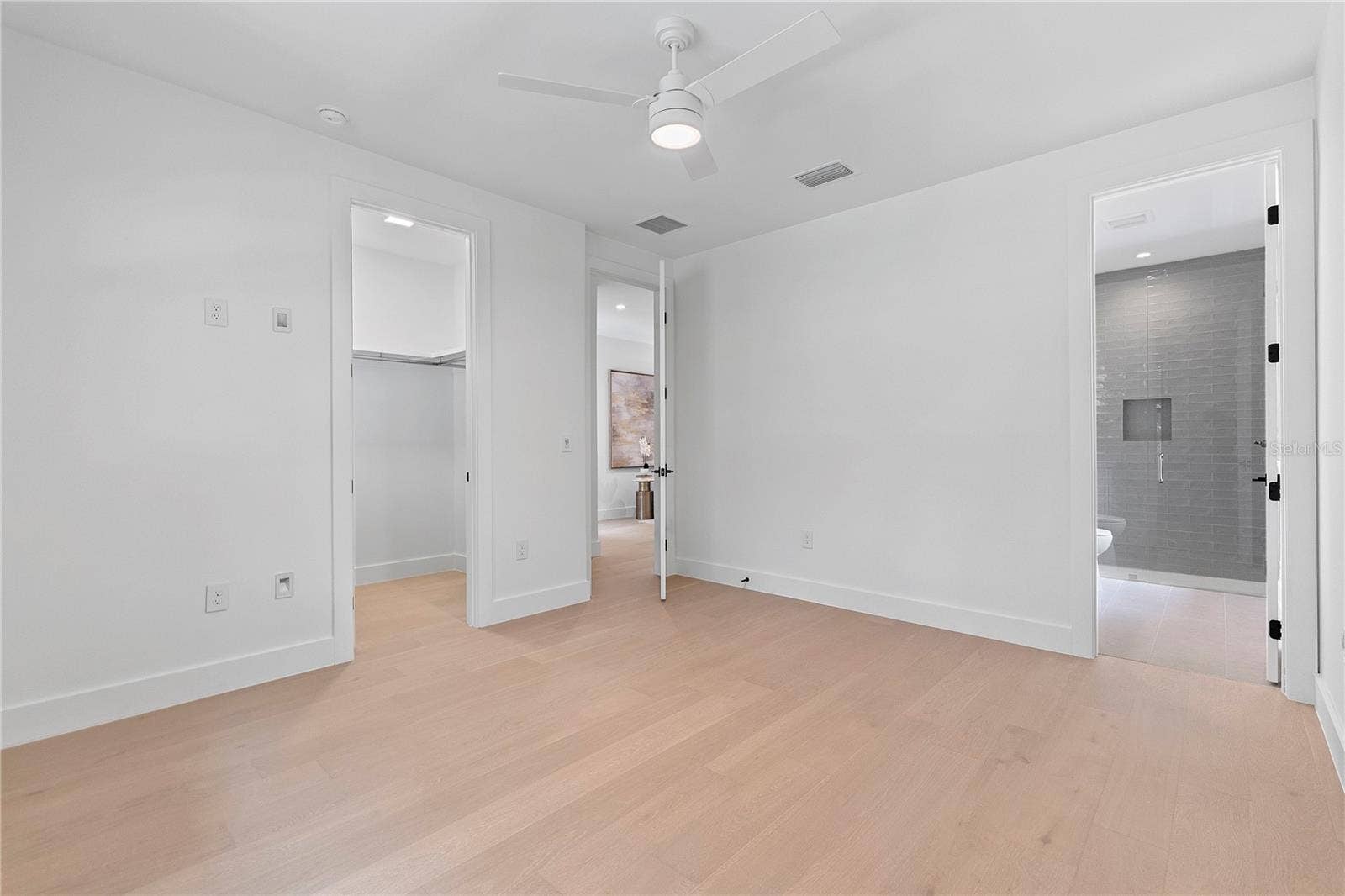 2931 HELEN AVENUE, Orlando, FL 32804 2931 HELEN AVENUE, Orlando, FL 32804