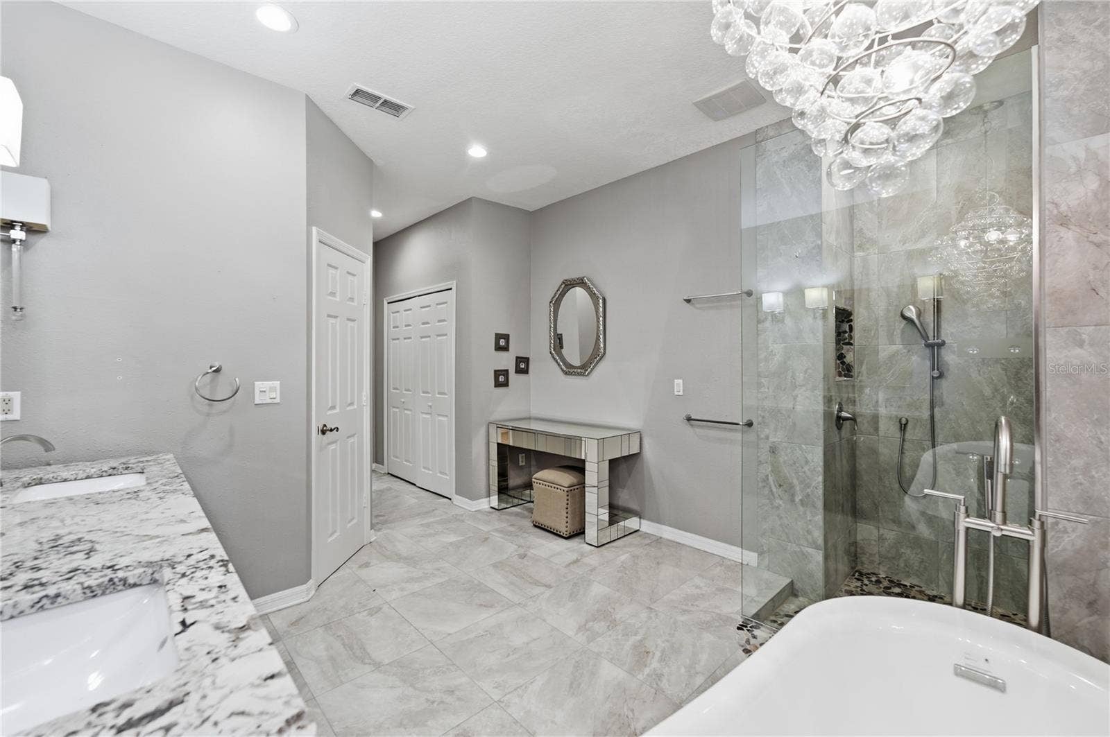 11457 SWIFT WATER CIRCLE, Orlando, FL 32817 11457 SWIFT WATER CIRCLE, Orlando, FL 32817
