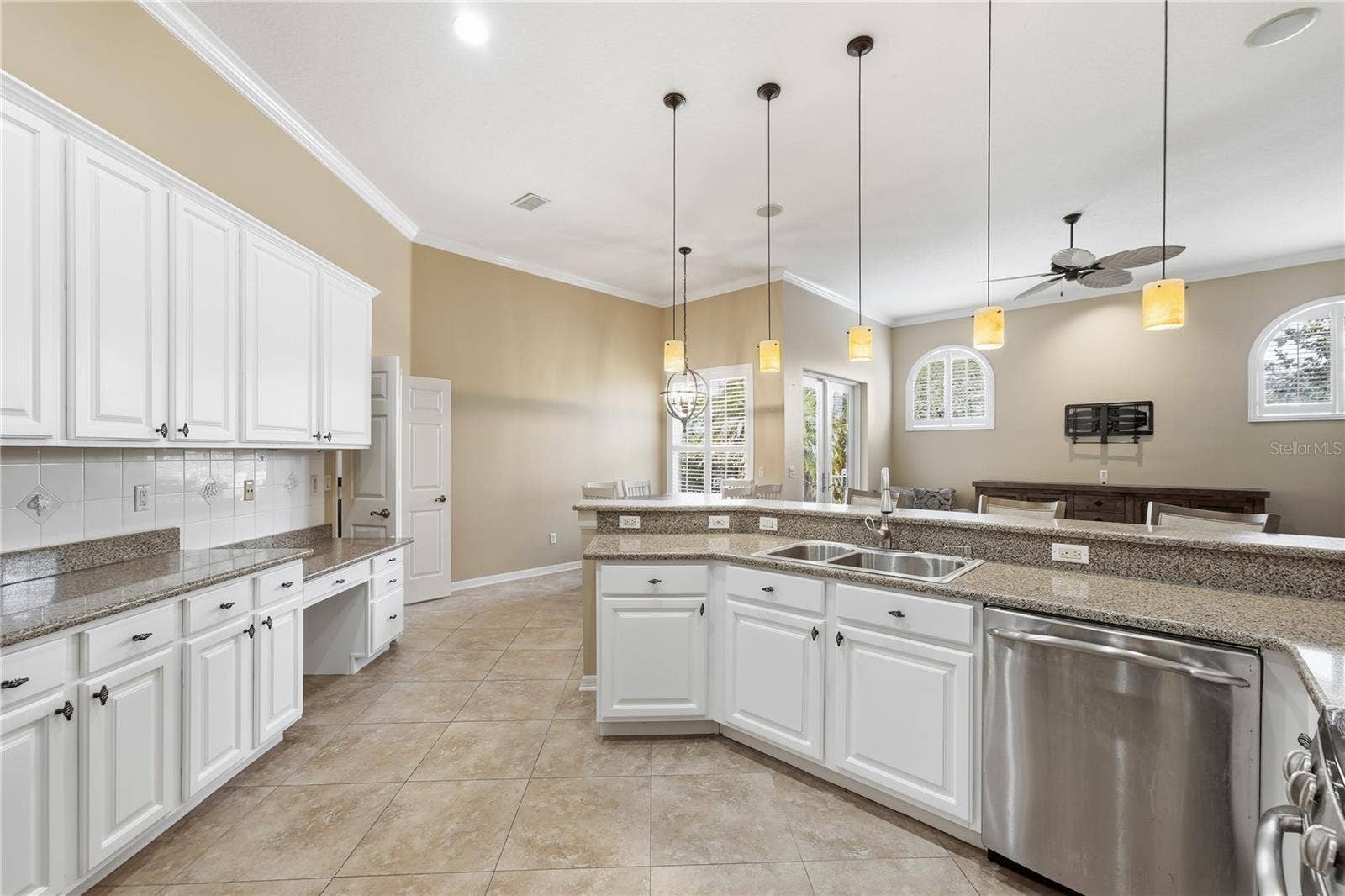 11457 SWIFT WATER CIRCLE, Orlando, FL 32817 11457 SWIFT WATER CIRCLE, Orlando, FL 32817