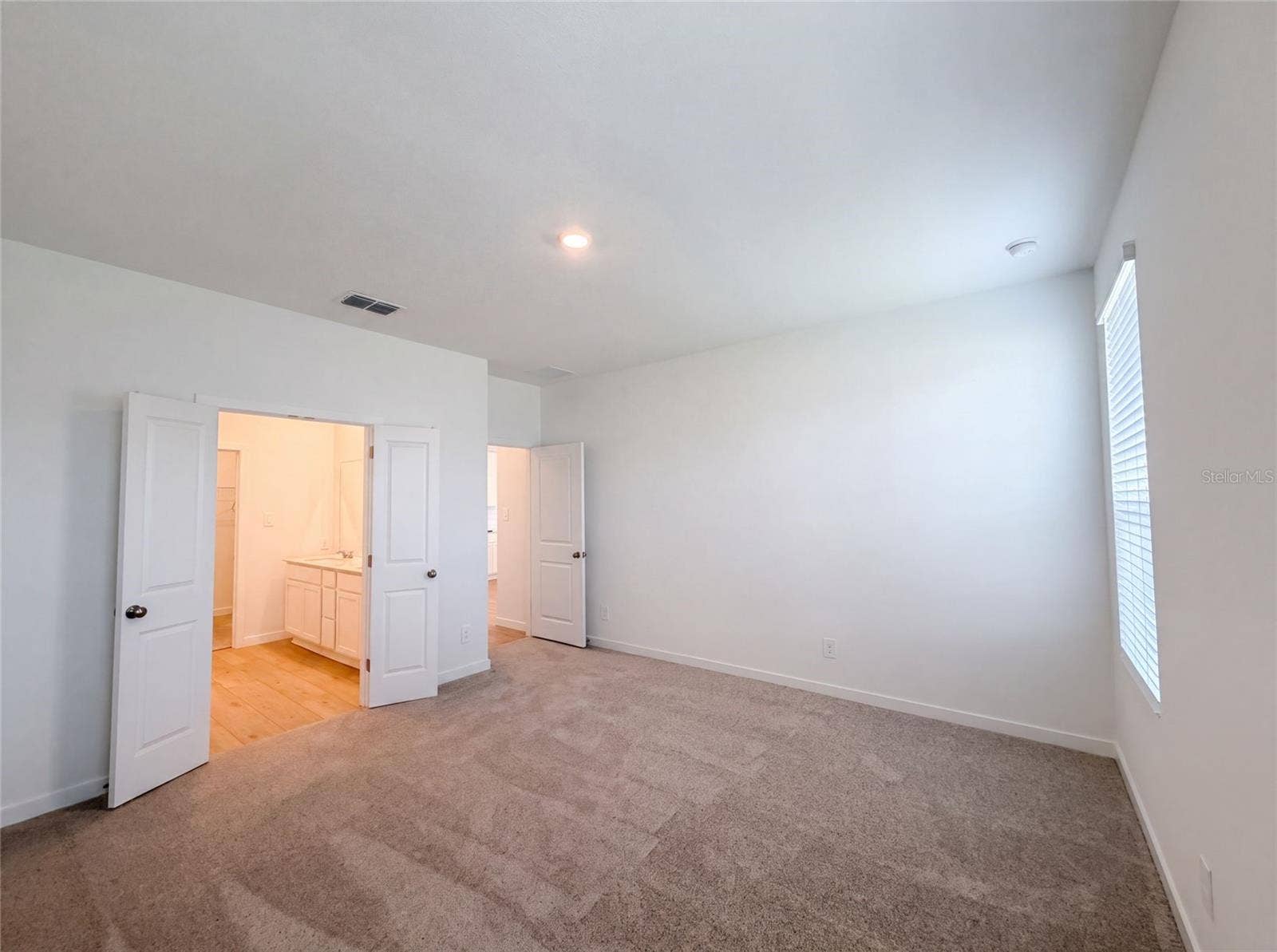 347 PUMA LOOP, Groveland, FL 34736 347 PUMA LOOP, Groveland, FL 34736
