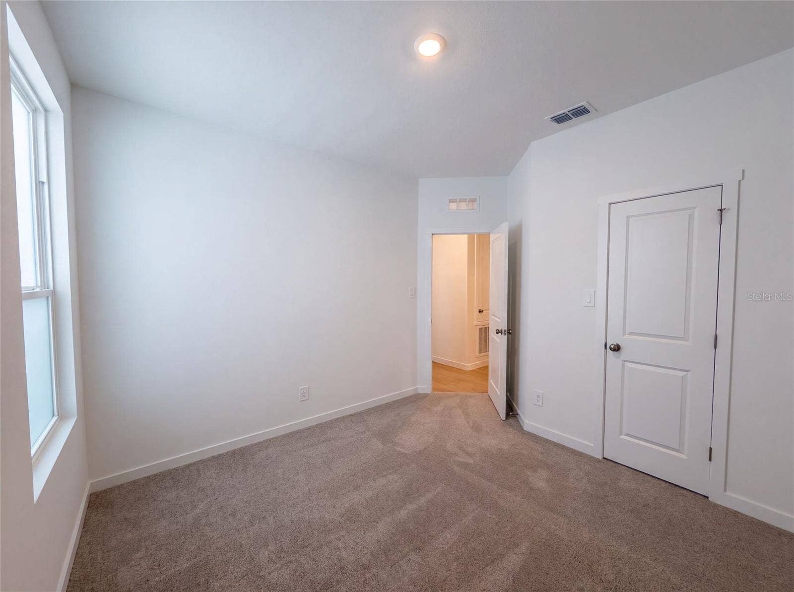 347 PUMA LOOP, Groveland, FL 34736 347 PUMA LOOP, Groveland, FL 34736