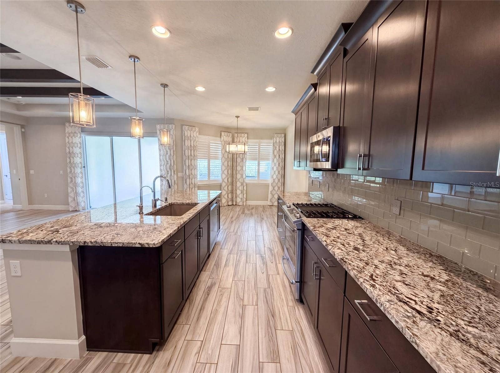 1011 VICTORIA HILLS DRIVE S, Deland, FL 32724 Virtually Staged