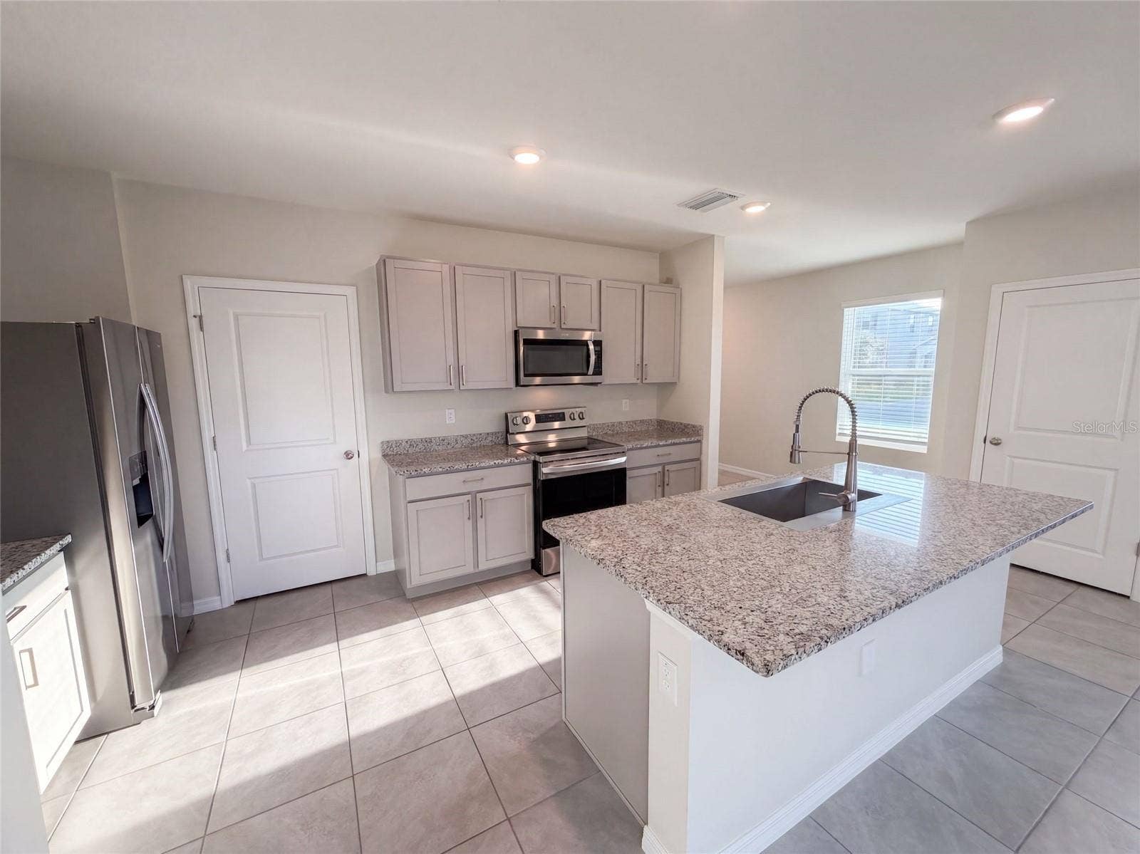 16176 SOFT FERN TRACE, Odessa, FL 33556 16176 SOFT FERN TRACE, Odessa, FL 33556