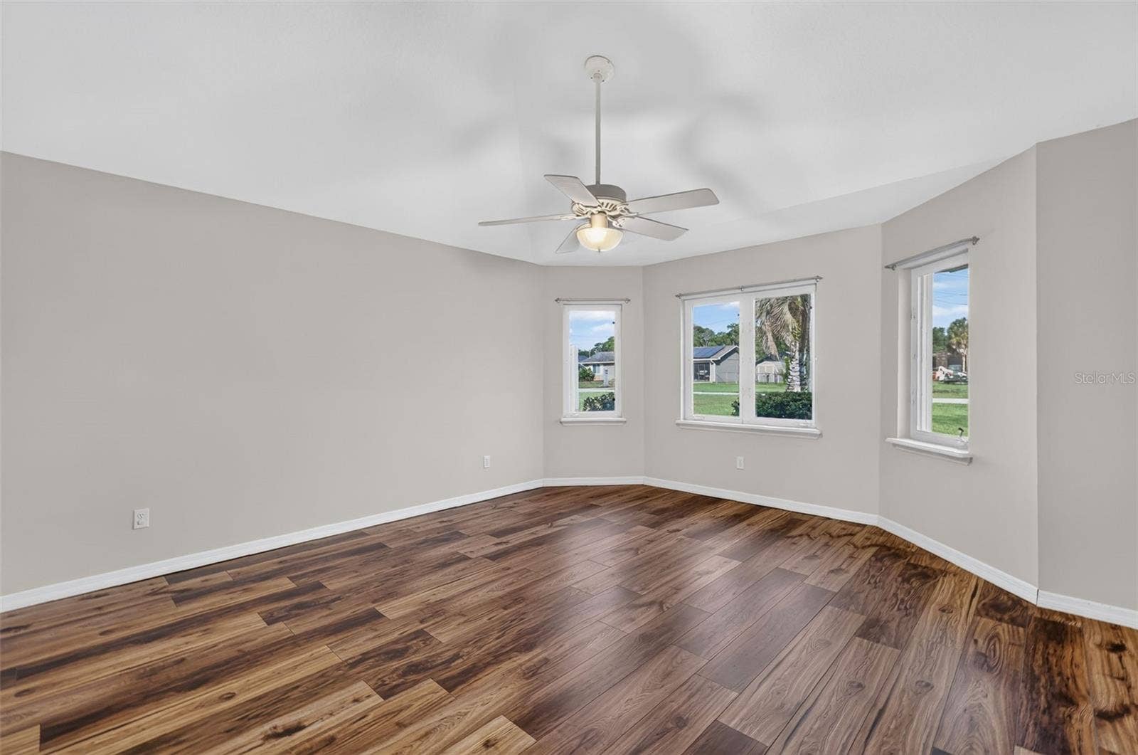 Bonus / Used as 4th Bedroom