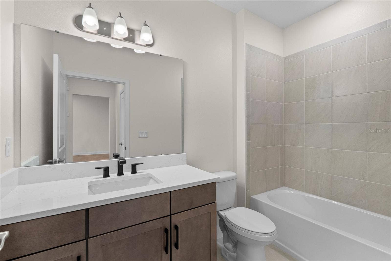 7545 LAUREATE BOULEVARD, #7404, Orlando, FL 32827 7545 LAUREATE BOULEVARD, #7404, Orlando, FL 32827