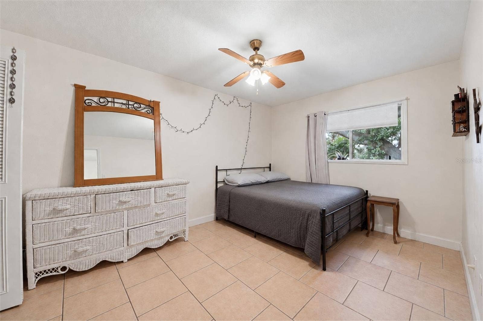 415 N HALIFAX AVENUE, #208, Daytona Beach, FL 32118