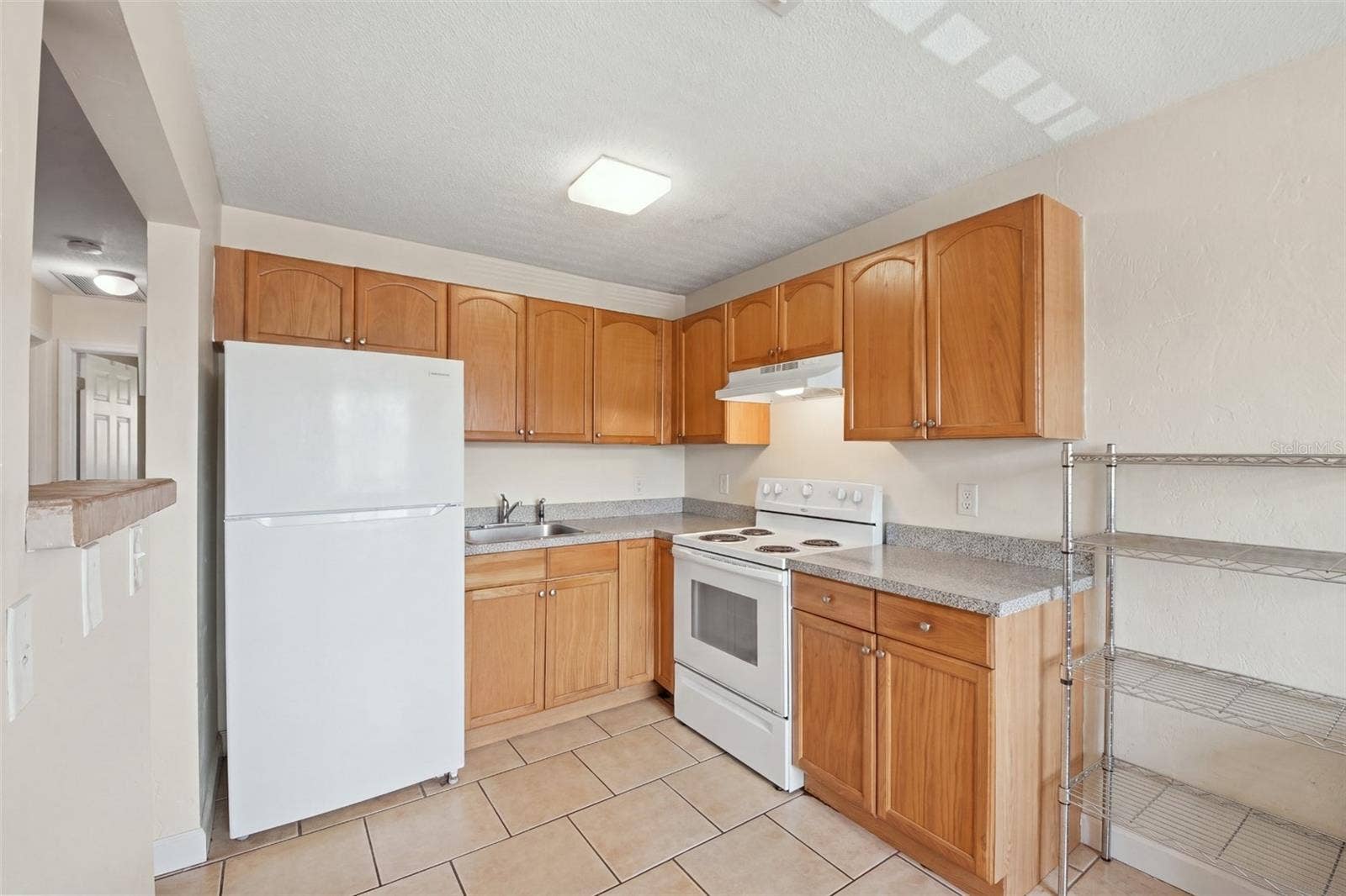415 N HALIFAX AVENUE, #208, Daytona Beach, FL 32118