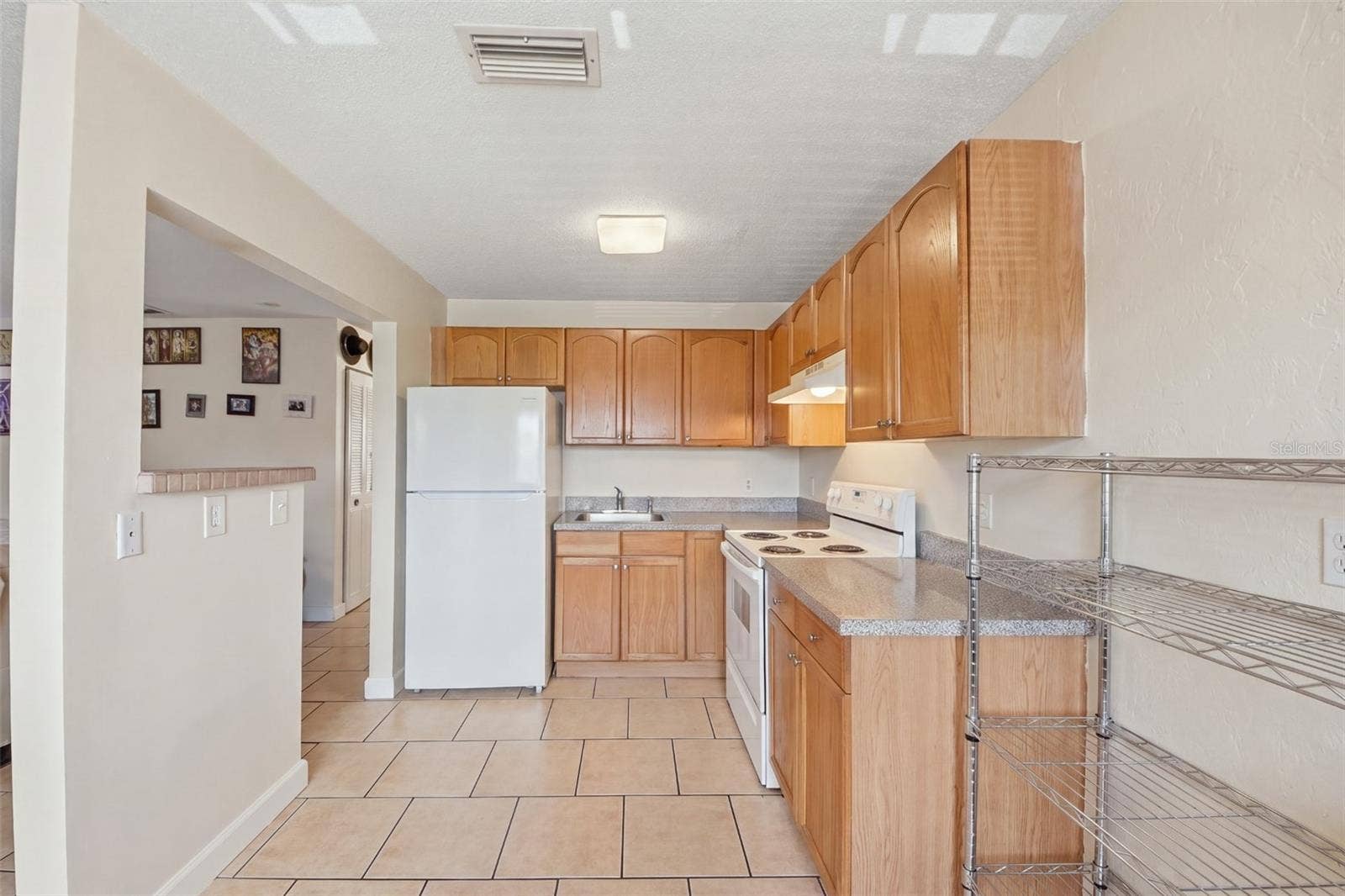 415 N HALIFAX AVENUE, #208, Daytona Beach, FL 32118