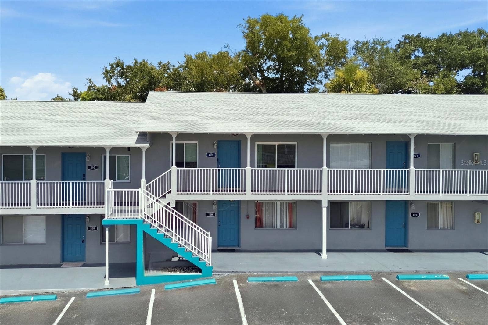 415 N HALIFAX AVENUE, #208, Daytona Beach, FL 32118