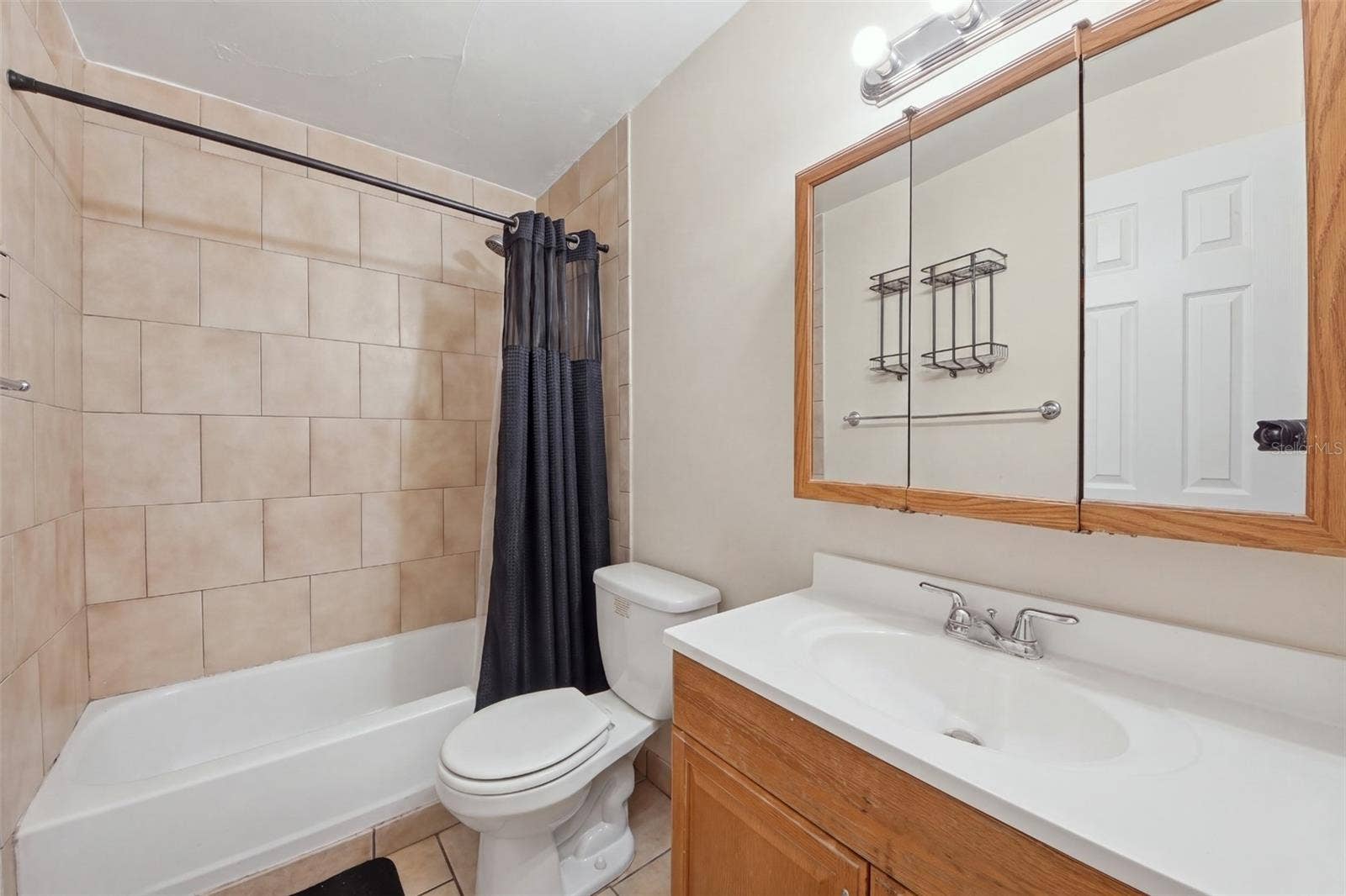 415 N HALIFAX AVENUE, #208, Daytona Beach, FL 32118